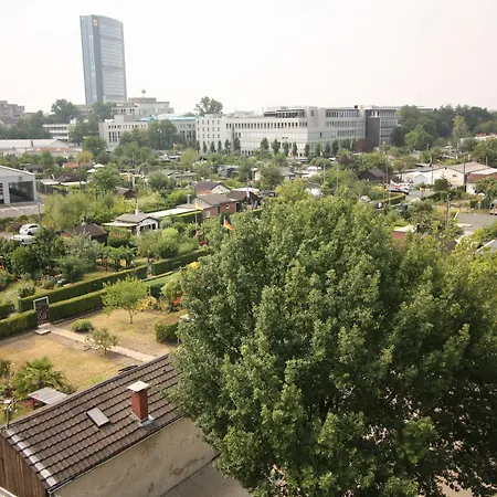 Am Vogelsanger Weg Hotel