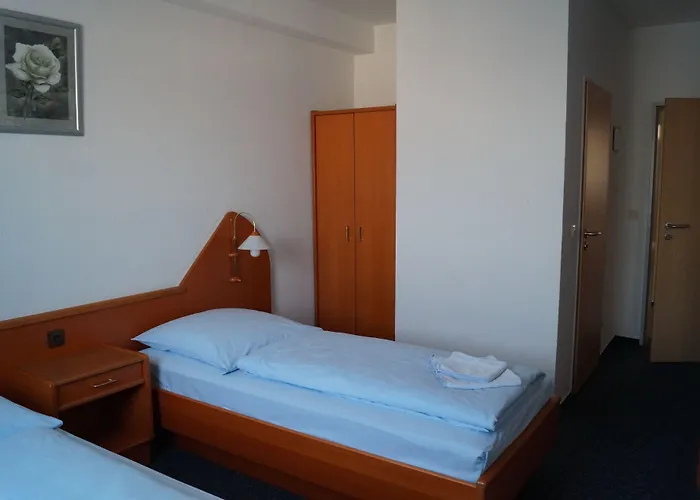 Am Vogelsanger Weg Hotel