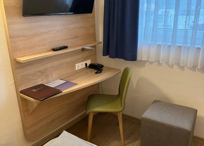 Am Vogelsanger Weg Hotel 3*