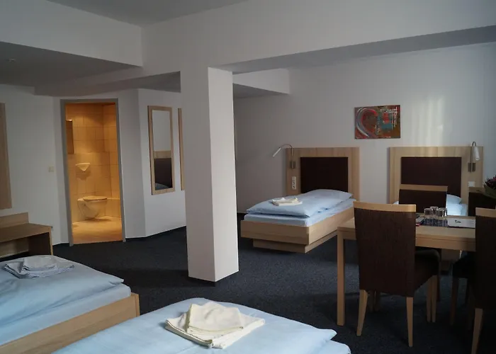 Am Vogelsanger Weg 3* Düsseldorf