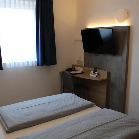 Otel Am Vogelsanger Weg