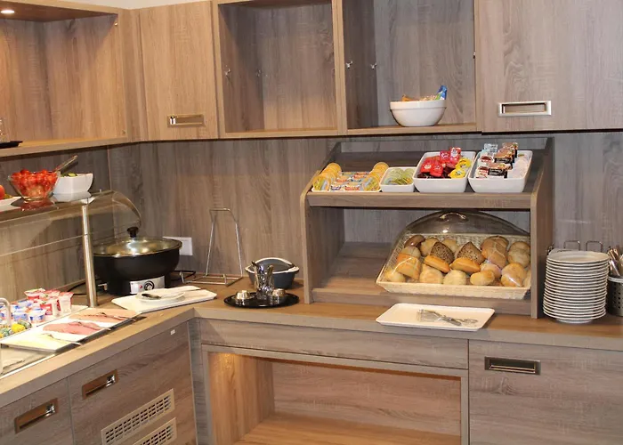 Am Vogelsanger Weg Otel