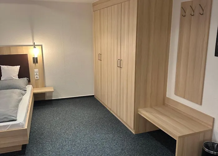 Otel Am Vogelsanger Weg 3*