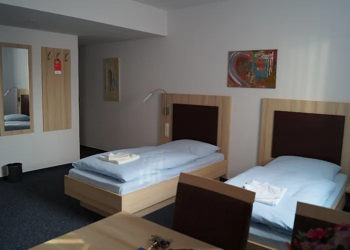 Am Vogelsanger Weg Otel